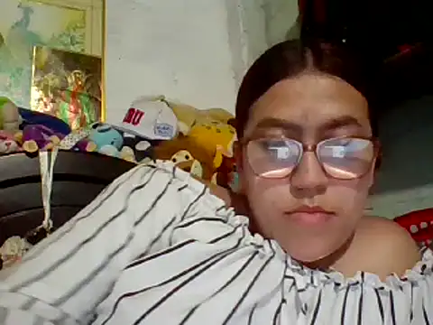 dafne19  online show from December 17, 6:24 am
