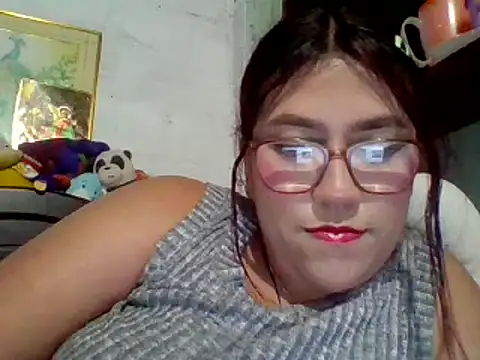 dafne19  online show from February 5, 5:20 am