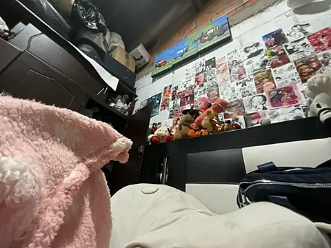 dafne19  online show from March 6, 4:20 am