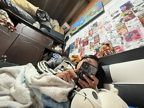 dafne19  online show from April 26, 4:43 am