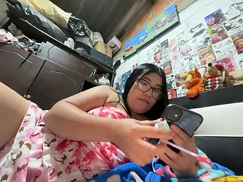 dafne19  online show from May 9, 4:17 am