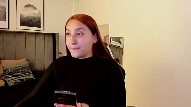 Alaia Cute online show from January 23, 11:47 pm