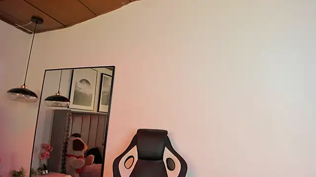 Alaia Cute online show from September 10, 3:17 am