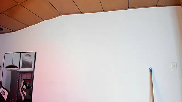 Alaia Cute online show from October 4, 3:54 pm