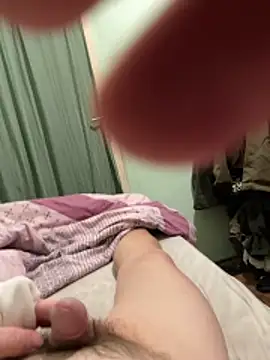Snapshot of VerylittleDICK11 chatting on March 7, 9:12 pm VerylittleDICK11 online show from March 7, 9:12 pm