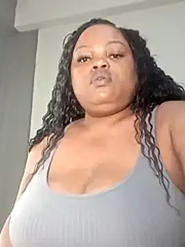 hugemelonsxxx online show from November 26, 12:06 pm