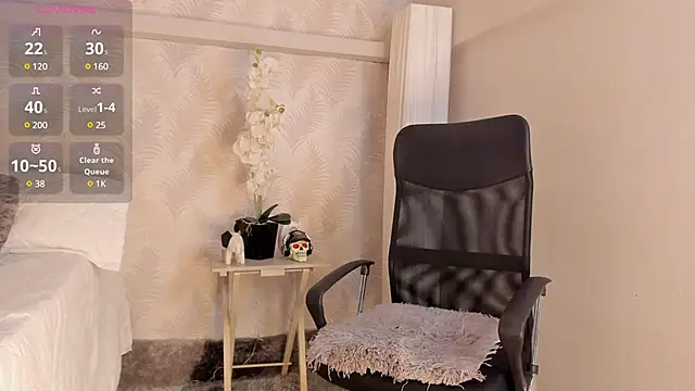 CyntiaAdams online show from December 24, 6:06 pm