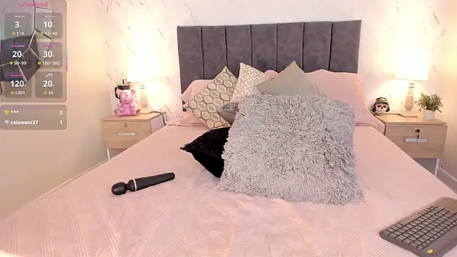 CyntiaAdams online show from September 29, 8:02 pm