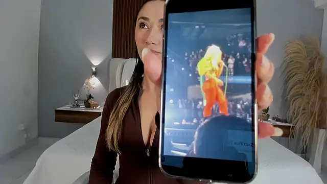 Emma23   online show from March 31, 8:37 am