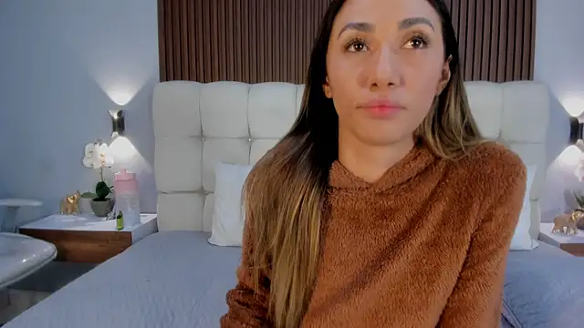 Emma23   online show from May 9, 9:58 am
