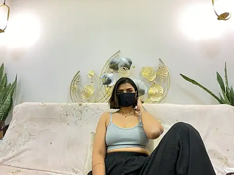 MaYaa  11 online show from February 17, 12:05 pm