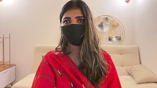 MaYaa  11 online show from August 2, 1:31 pm