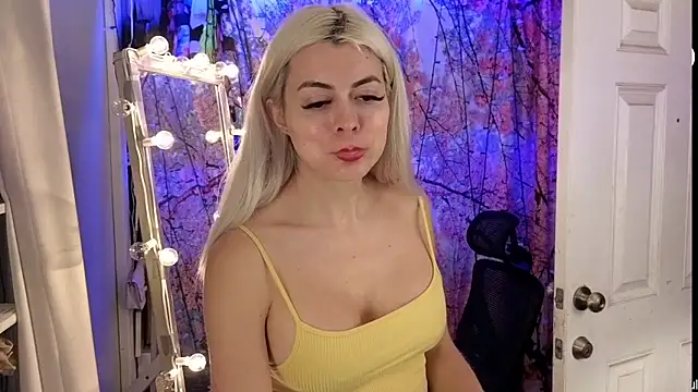 cunty tranny lydia online show from May 14, 5:25 am