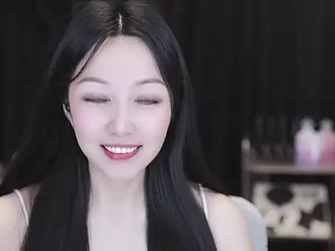 Nuyoah-77 online show from April 2, 2:58 pm