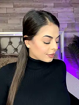 KeylaConner online show from October 27, 2:15 am