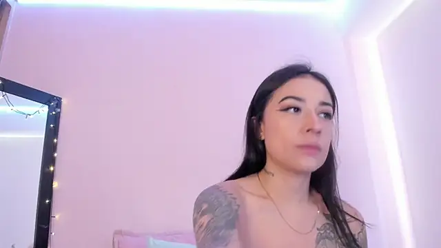 ValeriaCox online show from February 18, 12:17 pm