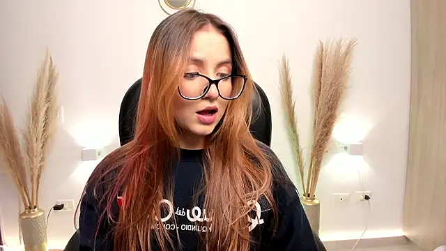 RyliieHunter online show from December 17, 12:34 am