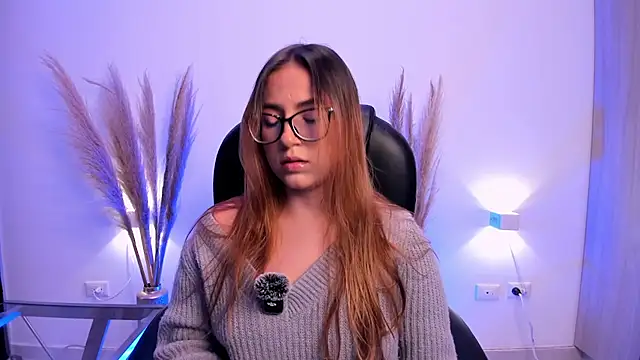 RyliieHunter online show from January 24, 2:18 am