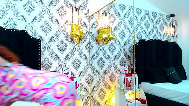 Snapshot of SaaraBrown chatting on January 18, 3:49 pm SaaraBrown online show from January 18, 3:49 pm