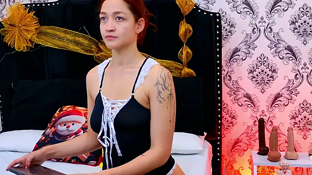 SaaraBrown online show from December 16, 8:36 pm