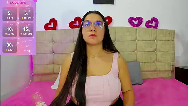 Snapshot of Alice_Summer1 chatting on January 16, 10:25 pm Alice Summer1 online show from January 16, 10:25 pm