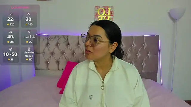 Snapshot of Alice_Summer1 chatting on February 26, 10:09 pm Alice Summer1 online show from February 26, 10:09 pm