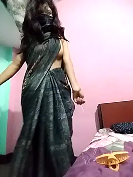 Snapshot of Hotty-Divya chatting on September 25, 3:05 pm Hotty-Divya online show from September 25, 3:05 pm