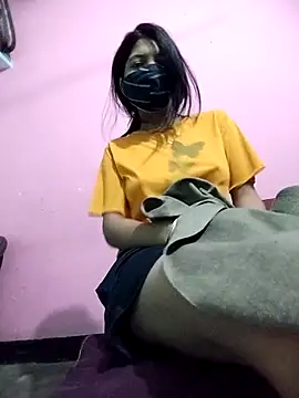 Hotty-Divya online show from November 10, 9:19 am