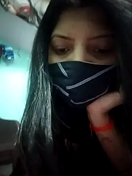 Hotty-Divya online show from March 25, 2:12 pm