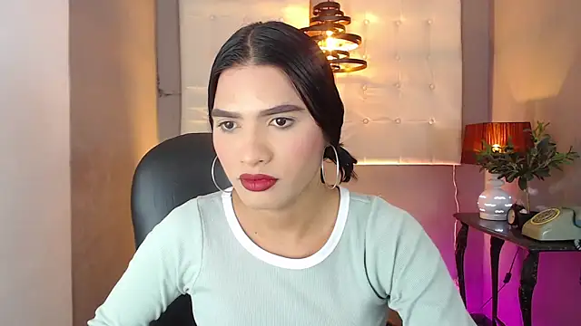 Snapshot of Greys_ath chatting on October 28, 4:05 am Greys ath online show from October 28, 4:05 am