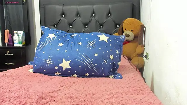 Snapshot of Natassha_brown1 chatting on September 19, 2:02 am Natassha brown1 online show from September 19, 2:02 am