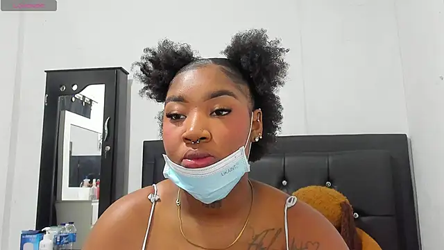 Snapshot of Natassha_brown1 chatting on October 3, 10:40 pm Natassha brown1 online show from October 3, 10:40 pm