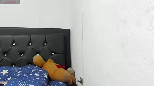 Snapshot of Natassha_brown1 chatting on October 7, 1:25 am Natassha brown1 online show from October 7, 1:25 am