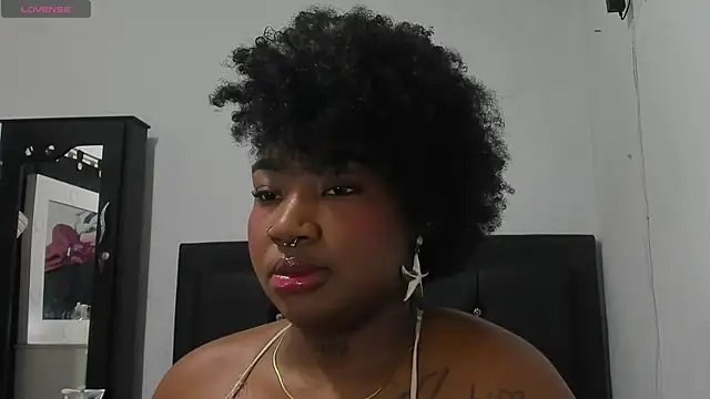 Snapshot of Natassha_brown1 chatting on October 20, 11:16 pm Natassha brown1 online show from October 20, 11:16 pm