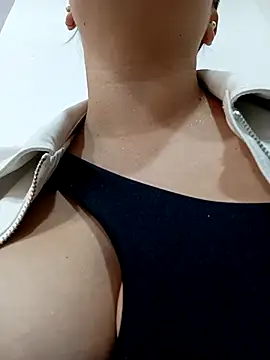 Lesly 10- online show from October 19, 6:52 pm