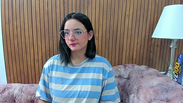 Snapshot of kae_styles chatting on January 25, 2:25 pm kae styles online show from January 25, 2:25 pm