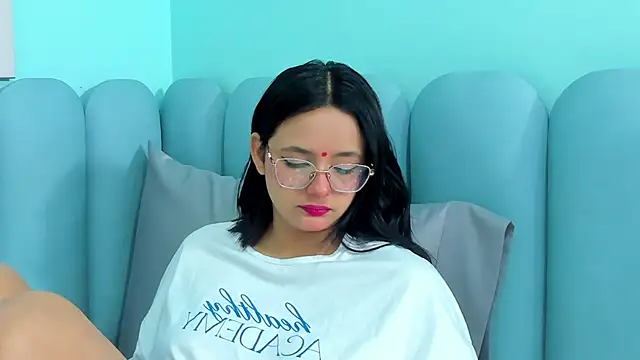 Snapshot of kae_styles chatting on January 28, 9:08 pm kae styles online show from January 28, 9:08 pm