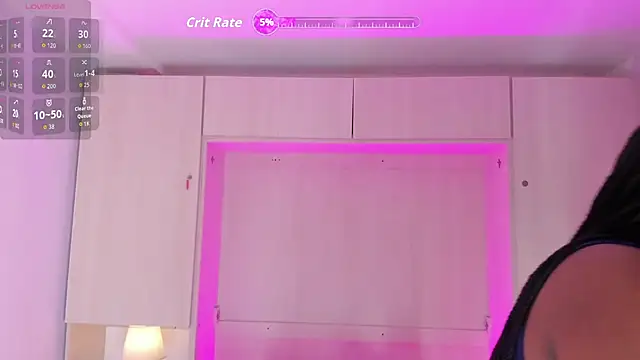 EmilyyStuart online show from April 28, 3:44 am