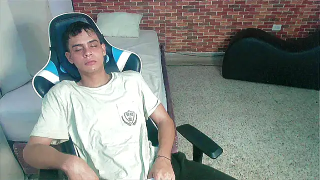 zacariasss  online show from September 26, 5:00 am