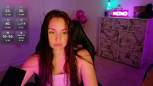 Snapshot of sweetsariaah chatting on January 9, 12:13 am sweetsariaah online show from January 9, 12:13 am