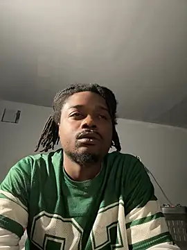 SluttyLyfe4L online show from March 18, 12:19 pm