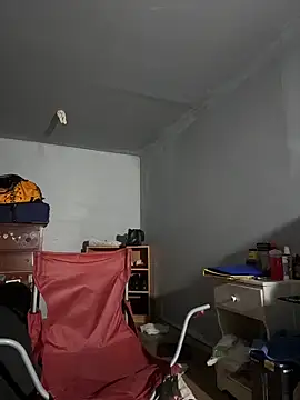 SluttyLyfe4L online show from May 14, 9:54 pm