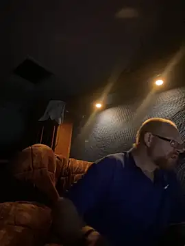 Snapshot of theoneandonlyniko chatting on March 22, 8:40 am theoneandonlyniko online show from March 22, 8:40 am