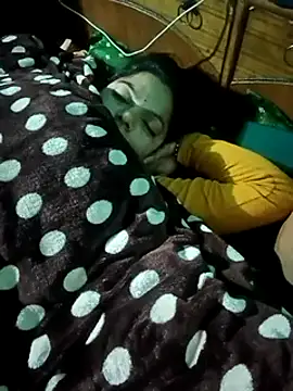 Snapshot of Lustyful_Couple chatting on January 2, 10:01 pm Lustyful Couple online show from January 2, 10:01 pm