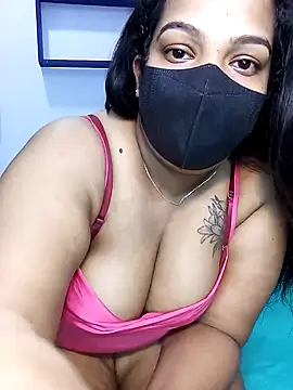 Snapshot of _Hot_Kisses_ chatting on February 18, 7:09 pm Hot Kisses online show from February 18, 7:09 pm