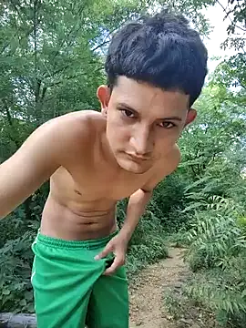 Valentinacuc online show from May 15, 11:50 am