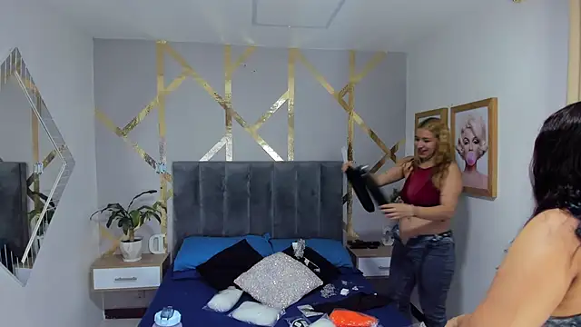 Snapshot of Caroliine_Torres chatting on October 8, 11:41 am Caroliine Torres online show from October 8, 11:41 am