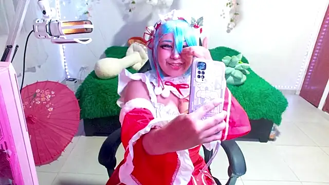 Snapshot of MilkyXSakura chatting on December 4, 3:48 am MilkyXSakura online show from December 4, 3:48 am