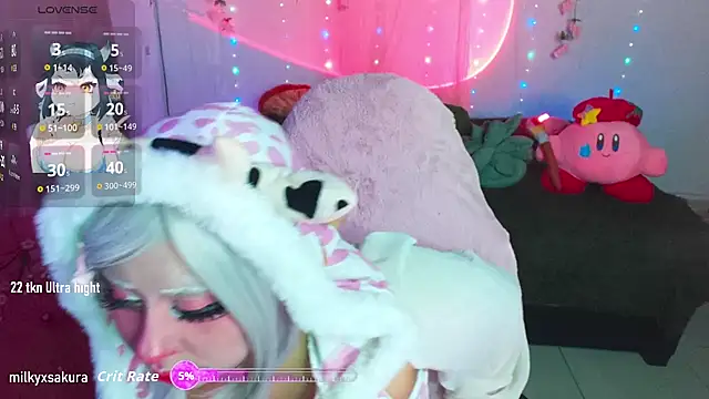 Snapshot of MilkyXSakura chatting on March 8, 12:08 am MilkyXSakura online show from March 8, 12:08 am