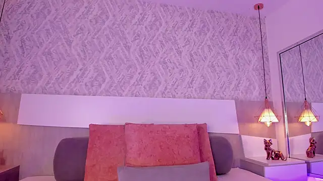 AishaPeyton online show from December 18, 2:56 pm